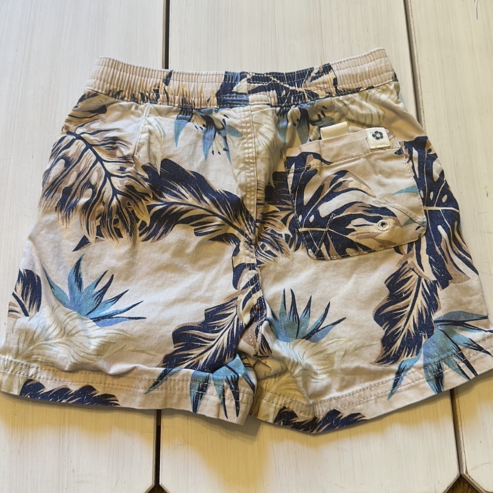 Boys Okanui Heritage Walk Short Tropical Fade Size 4 - Picture 2 of 2